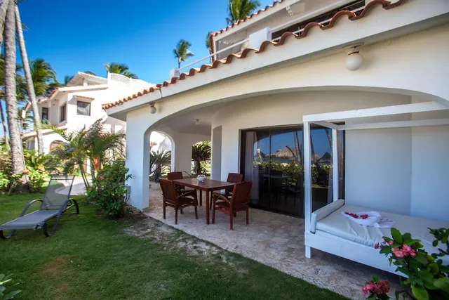 Los Corales Beach Village