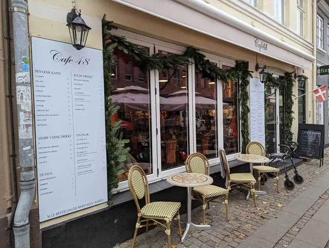 Cafe 48