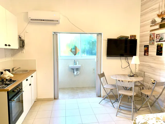 Shantell Boutique Apt