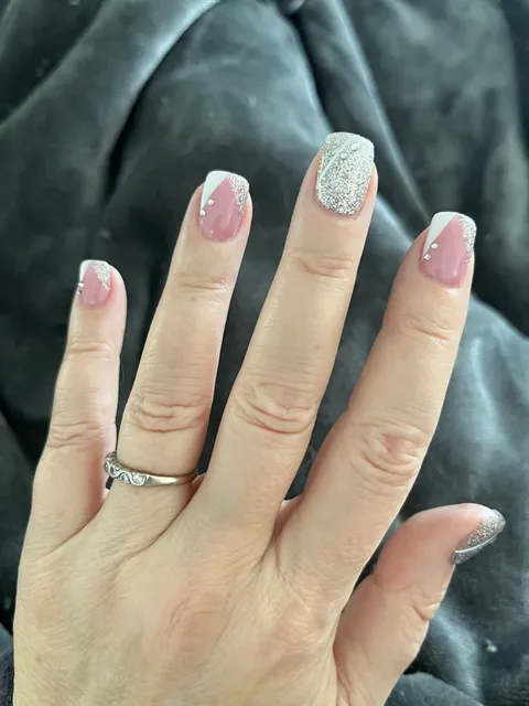 Diva Nails & Spa (Allied Gardens)