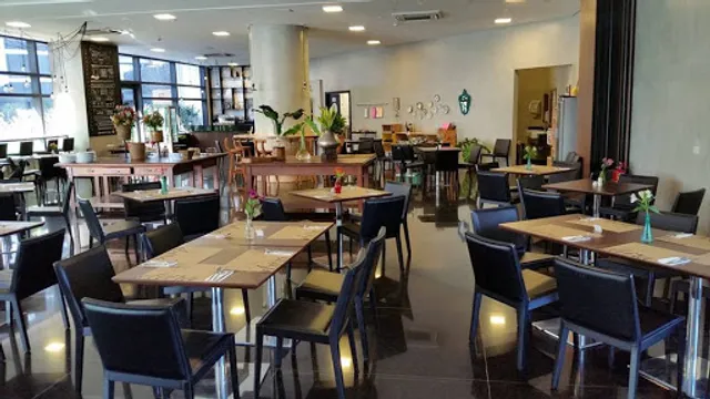 Elvira Coffee & Kitchen