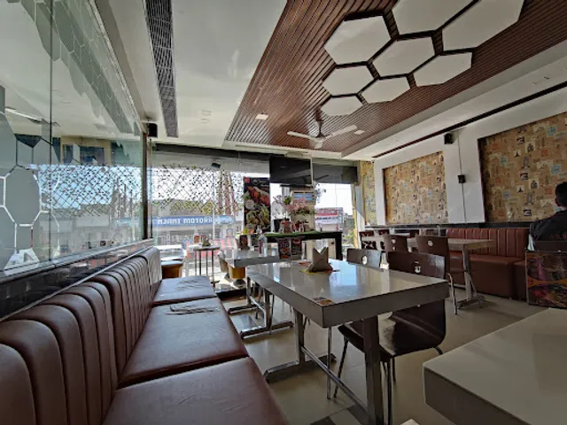 Vickys Premium Restaurant Best Restaurant in Hanumangarh