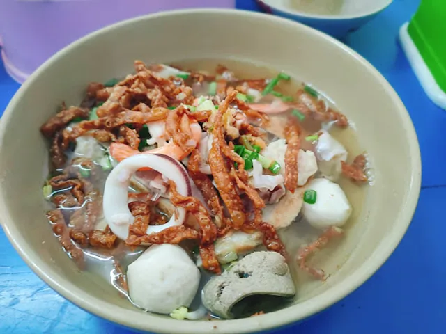 บู๊เชิญชวนชิม