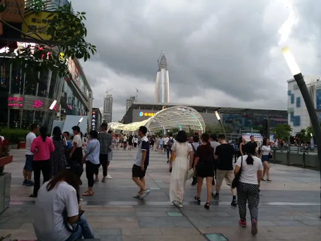 海岸城购物中心停车场