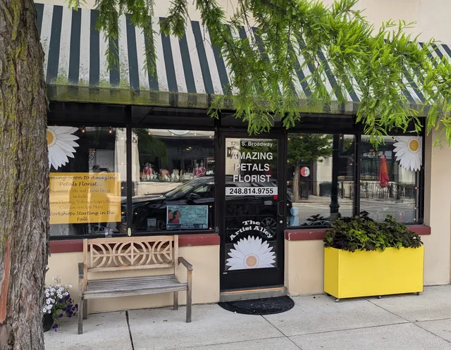 Amazing Petals Florist and Gifts