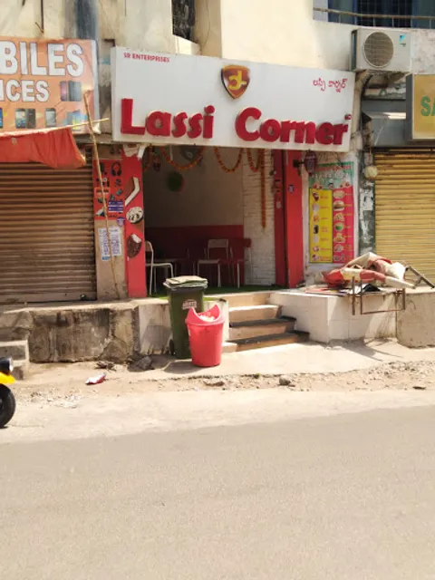 Lassi Corner