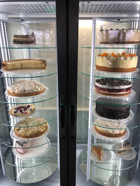 Waldcafé Am Roßberg - Enzo Kupfer