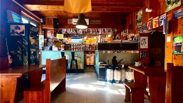 Arnold's Pub since 1980