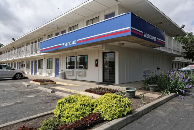 Motel 6 Amherst, OH - Cleveland West - Lorain