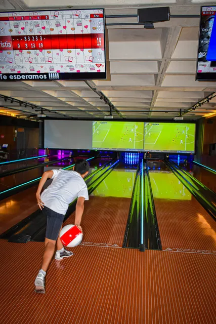 Billy Gin Bowling Alley