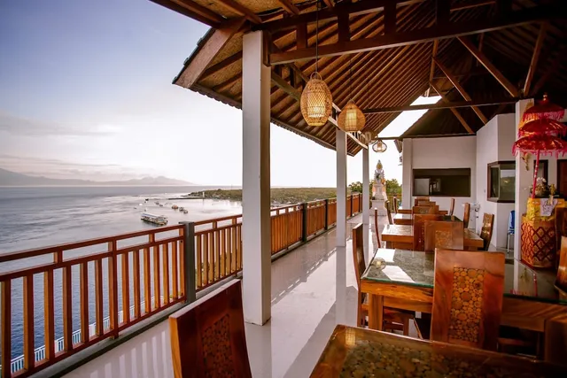 Samuh Ocean Sunset Hotel by WizZeLa