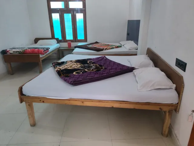 Hotel chauhan's lodge