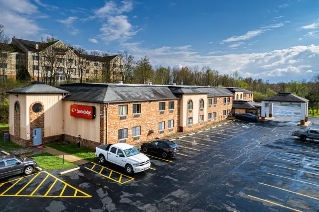 Econo Lodge Cleveland Southeast - Kent