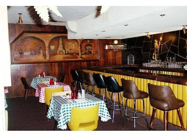 Mama Louisa's Italian Restaurant & Catering