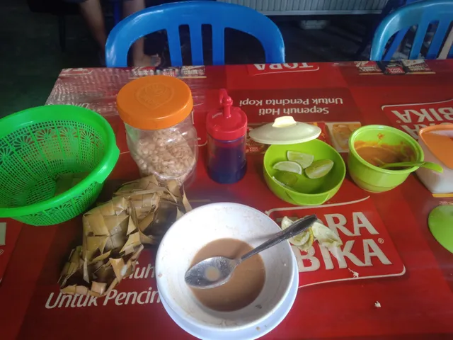 Warung Makan Coto Makassar TURATEA
