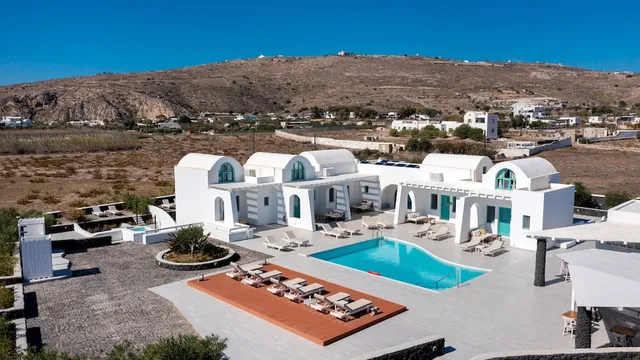 SANTA IRINA LUXURY SUNNY LOFTS