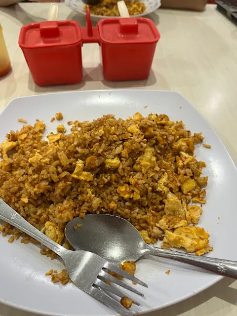 饭店 Gai Sin Jombang