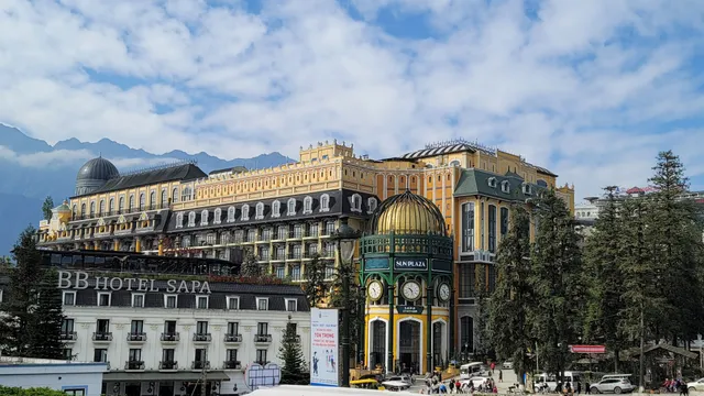 Sapa Square