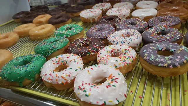 Clear Falls Donuts
