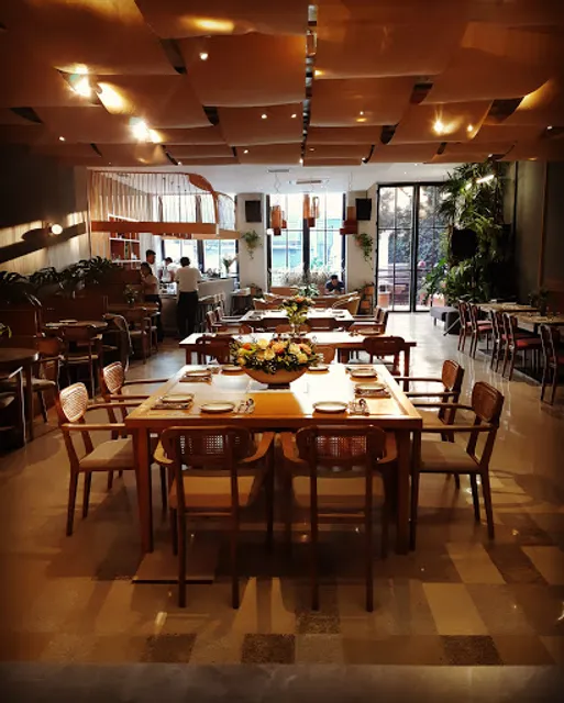 Akar Restaurant and Bar