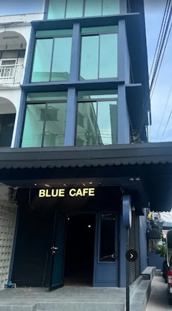 BLUE CAFE Roti&Beverage (บลูโรตี)