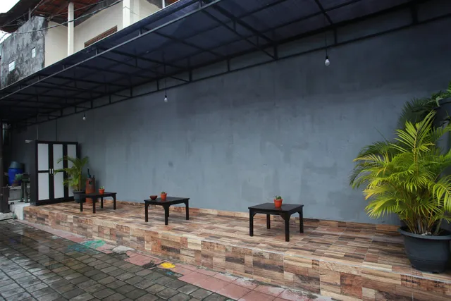 Sholeh Silver Hostel