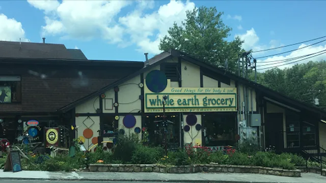 Whole Earth Grocery & Cafe