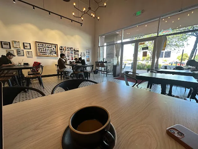 Tamper Room Cafe & Gallery