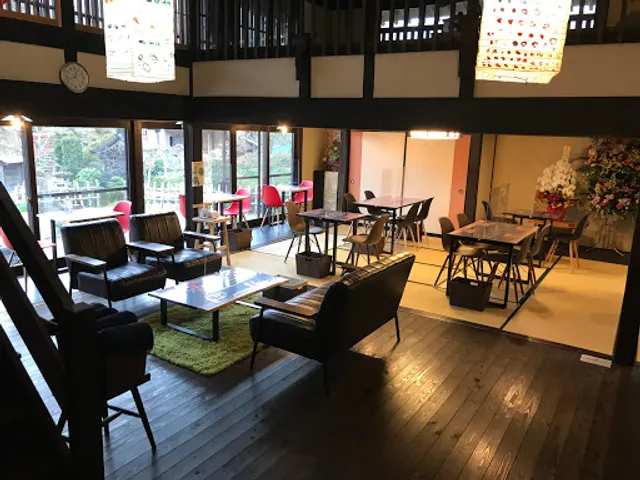 Kominka Cafe 140 Decorico