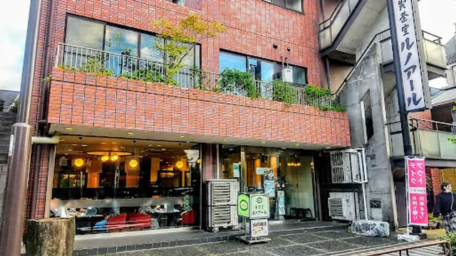 Coffee Room Renoir Nippori Yanaka
