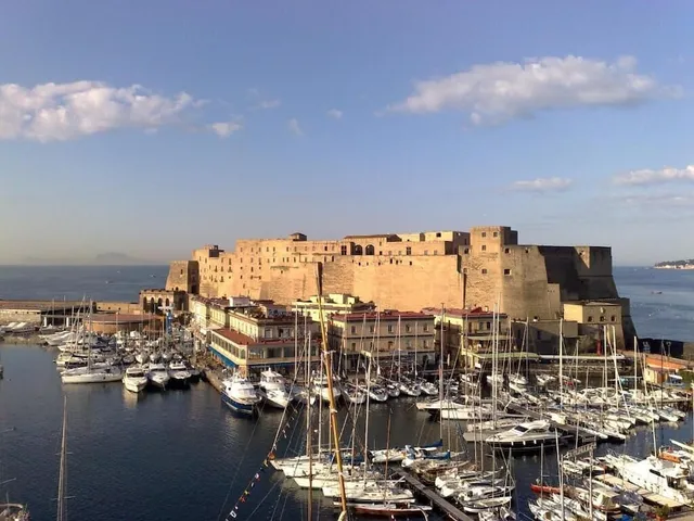 b&b skyhouse chiatamone