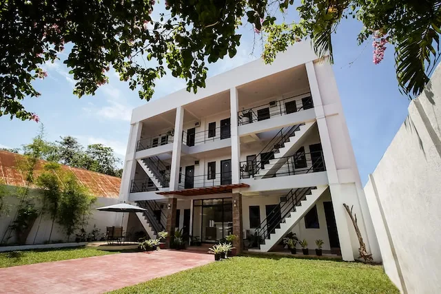 OYO 458 Kathy's Home Garden Suites