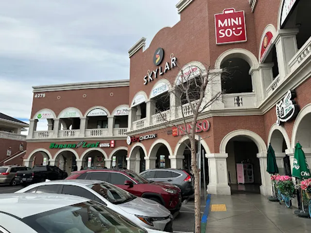 Weera Thai Kitchen - China Town