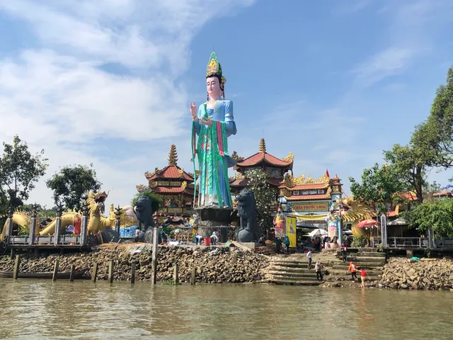 Phuoc Long Pagoda