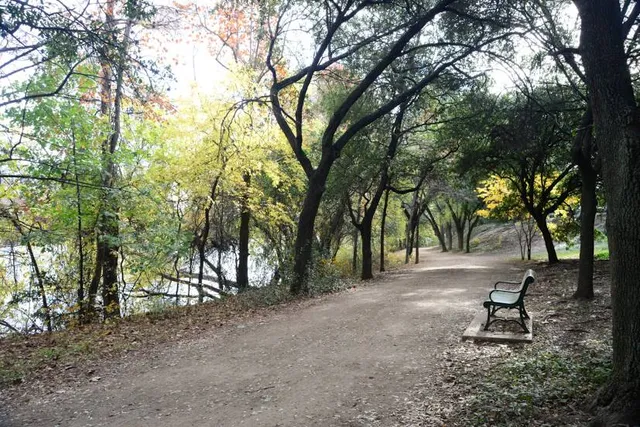 Ann and Roy Butler Hike and Bike Trl