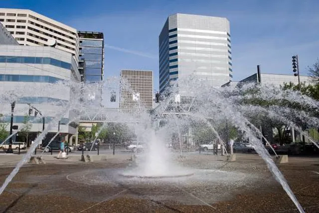 Salmon Street Springs