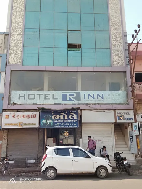 HOTEL R INN