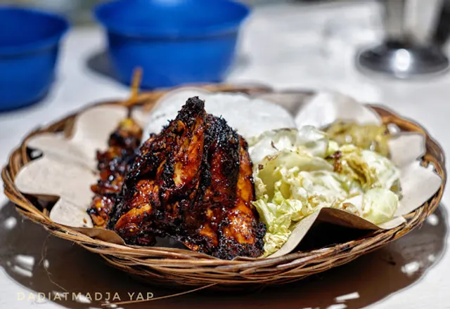 Ayam Bakar Lauk Mas