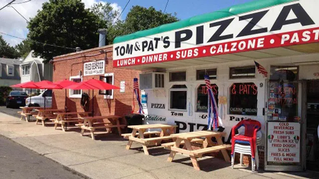 Tom & Pat's Pizza