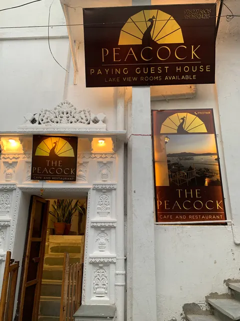 PEACOCK GUEST HOUSE :- LAKE VIEW HOTEL IN UDAIPUR