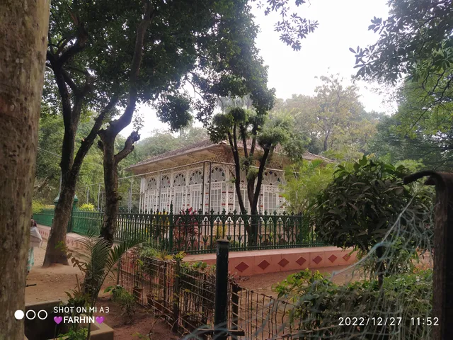 Upasana Griha (Kanch Mandir)