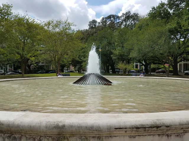 Coliseum Square Park