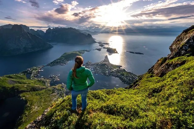 Reinebringen trailhead