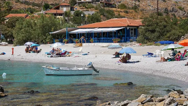 Paralia Chalikia Vatta