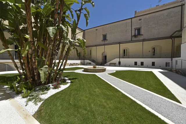 Centro Comercial Cultural Ragusa