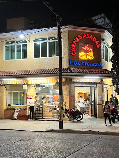 CARNES ASADAS Los troncos