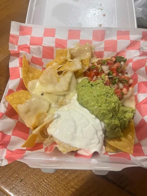 La Mesa Restaurant & Lounge