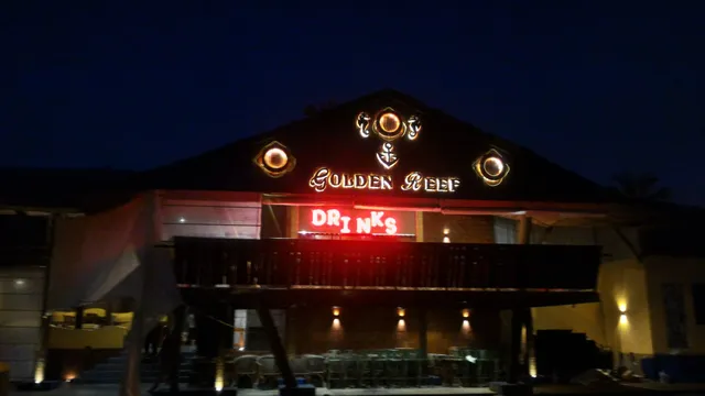 Le Sparrow Beach Resort