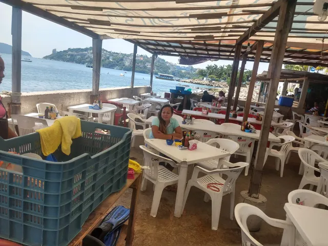 Mariscos George y Memo