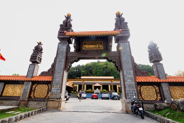 Phu Dung Pagoda